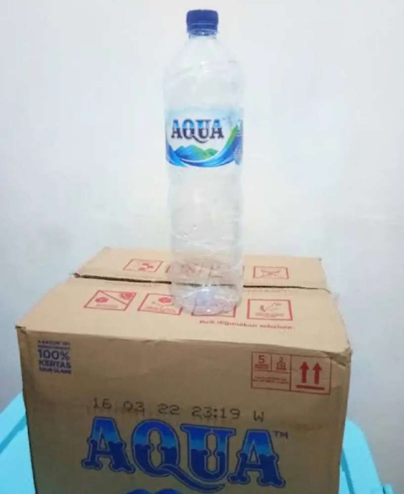 Detail Gambar Botol Bekas Aqua Nomer 21