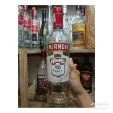 Detail Gambar Botol Vodka Nomer 51