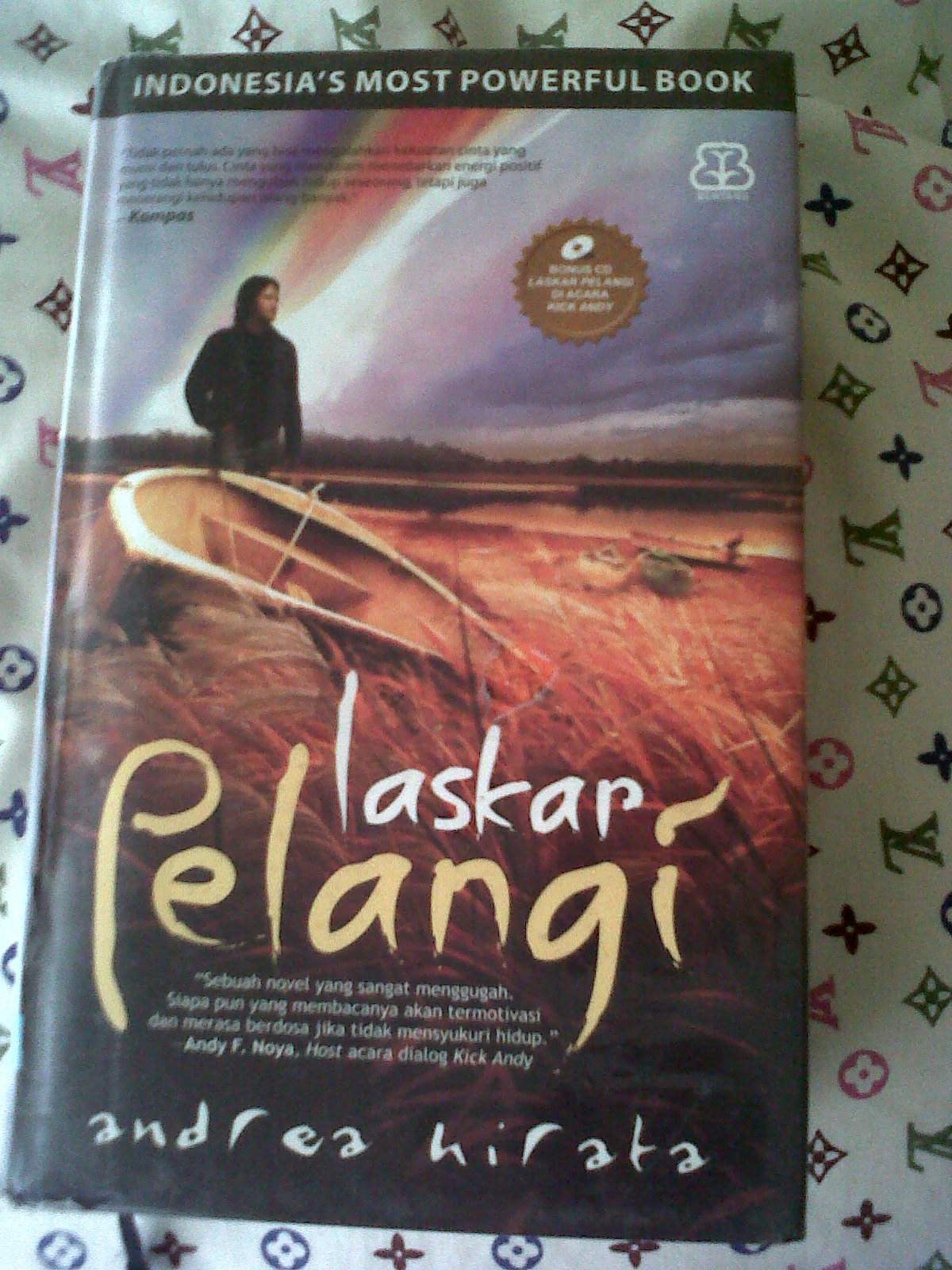 Detail Gambar Buku Laskar Pelangi Nomer 32