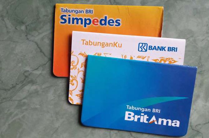 Detail Gambar Buku Tabungan Dan Atm Untuk Anak Muda Semua Bank Nomer 18