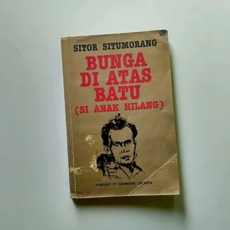 Detail Gambar Bunga Diatas Buku Nomer 24