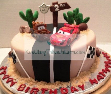 Detail Gambar Cake Mobil Cars Buttercream Nomer 29