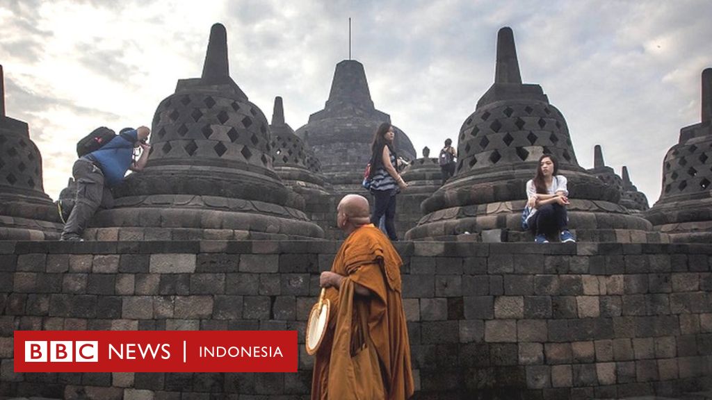 Detail Gambar Candi Mendut Beserta Asal Usul Dalam Bahasa Inggris Nomer 32