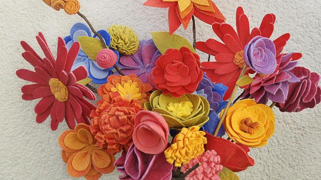Detail Gambar Cara Membuat Bunga Flanel Nomer 31