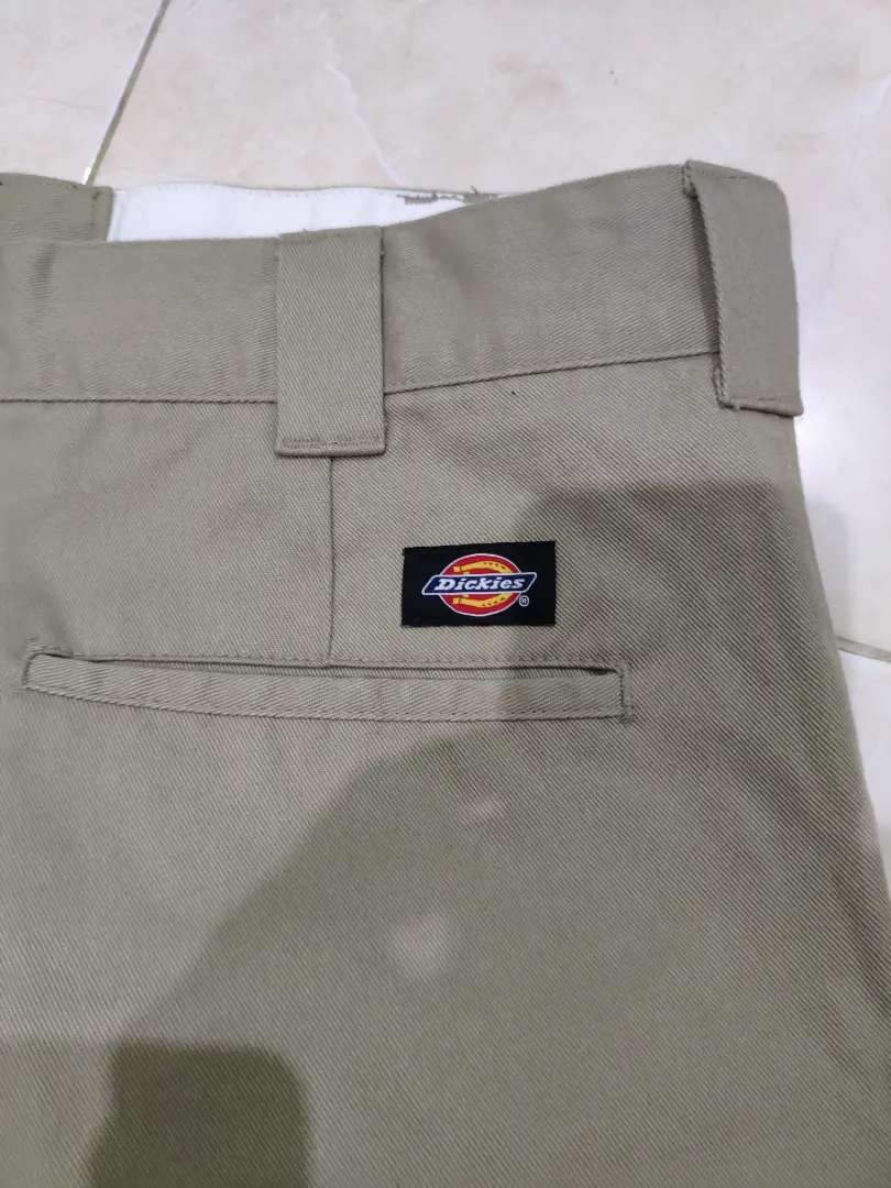 Detail Gambar Celana Dickies Nomer 6