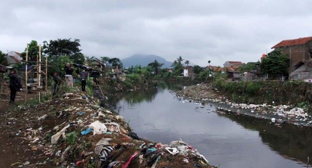 Detail Gambar Dan Penjelasan Pencemaran Lingkungan Nomer 19