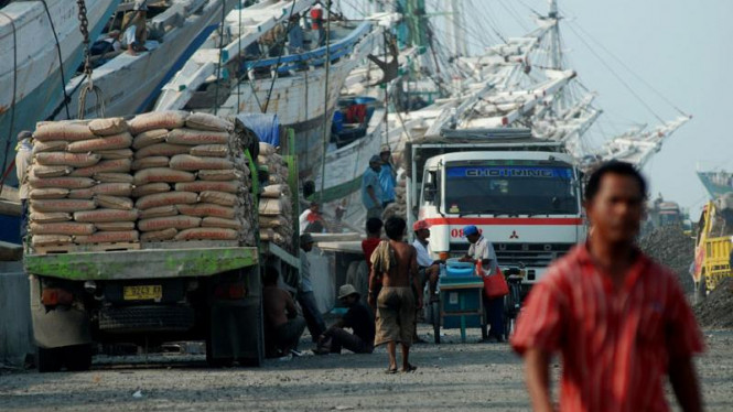 Detail Gambar Distribusi Semen Di Pelabuhan Nomer 13