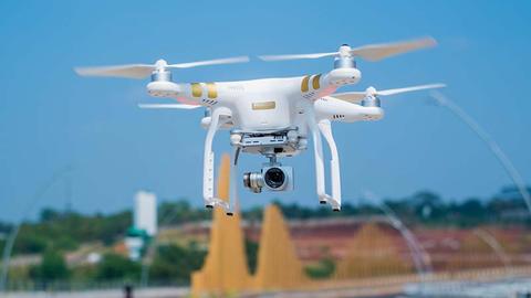 Detail Gambar Drone Phantom Gambar Drone Dilapangan Nomer 31