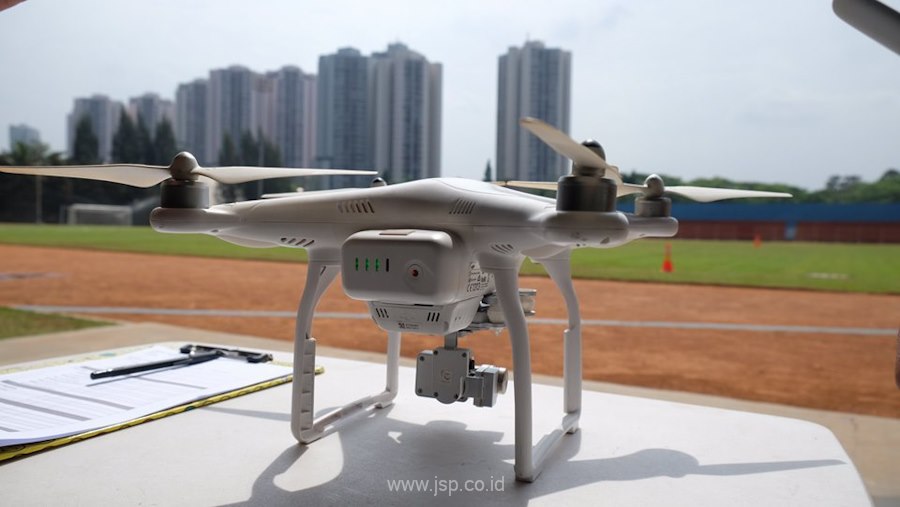 Detail Gambar Drone Phantom Gambar Drone Lagi Survey Dilapangan Nomer 11