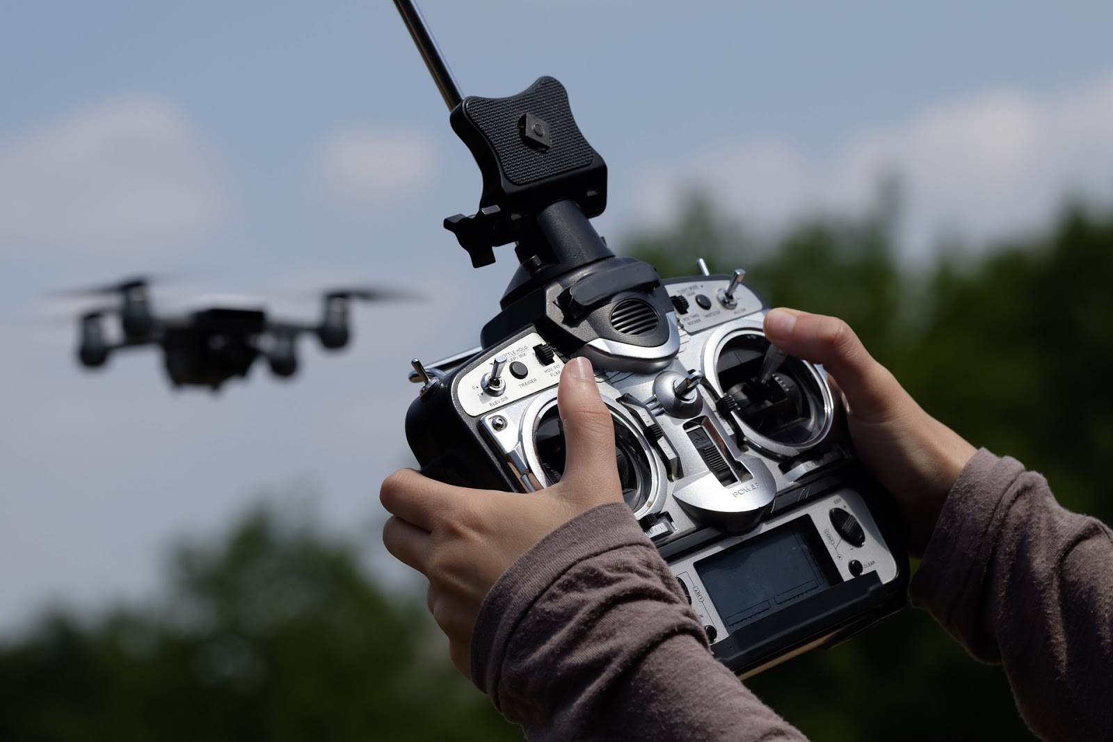 Detail Gambar Drone Phantom Gambar Drone Lagi Survey Dilapangan Nomer 33