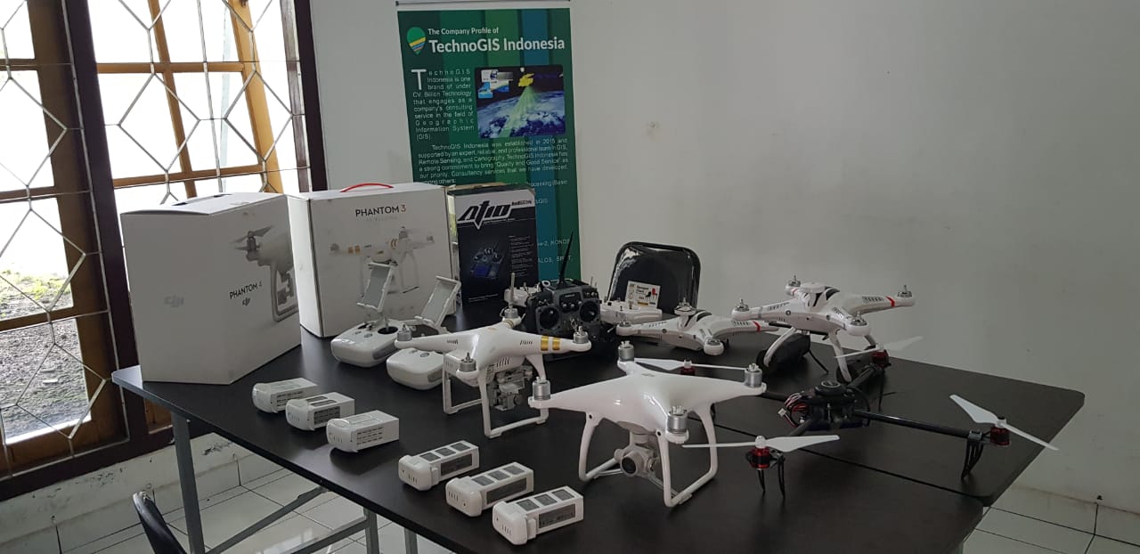 Detail Gambar Drone Phantom Gambar Drone Lagi Survey Dilapangan Nomer 47