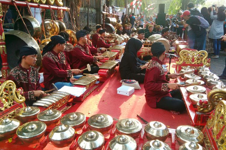 Detail Gambar Gamelan Beserta Namanya Nomer 48