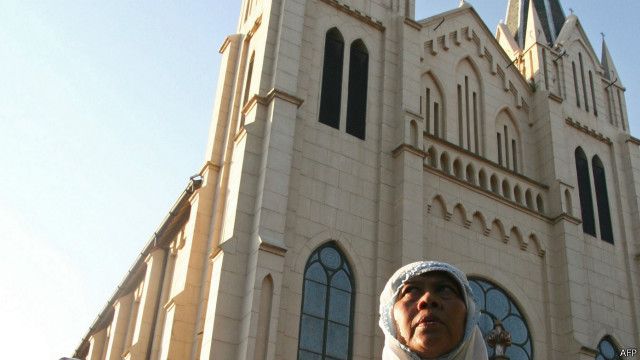 Detail Gambar Gereja Islamk Beserta Penjelasannya Nomer 4