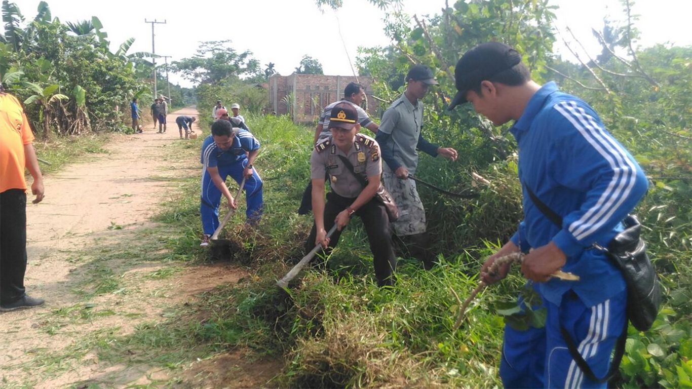 Detail Gambar Gotong Royong Di Masyarakat Beserta Penjelasannya Dari Gambar Tersebut Nomer 25