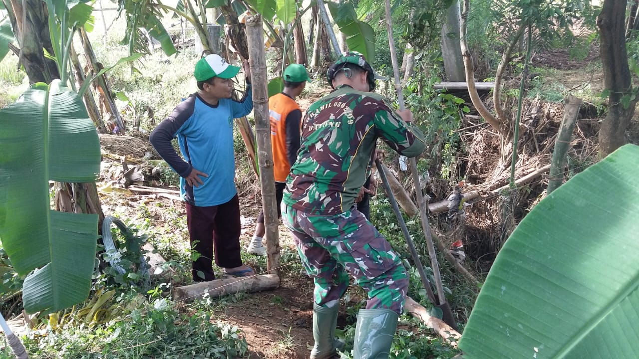 Detail Gambar Gotong Royong Di Masyarakat Beserta Penjelasannya Dari Gambar Tersebut Nomer 36