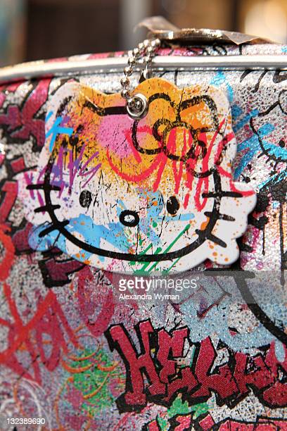 Detail Gambar Grafiti Hello Kitty Nomer 32