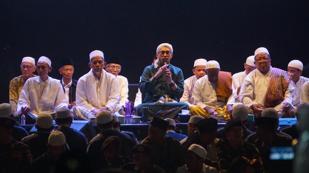 Detail Gambar Habib Habib Ali Zainal Abidin Assegaf Dan Azzahir Nomer 28