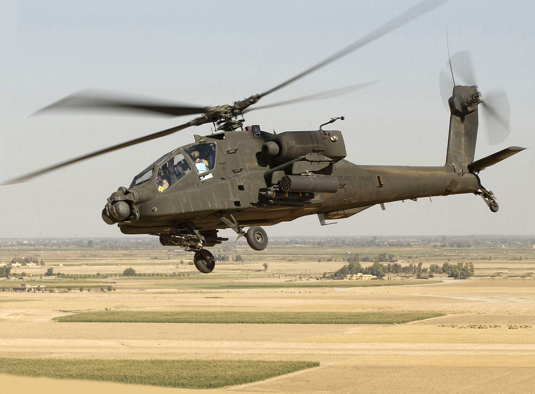 Gambar Helikopter Apache - KibrisPDR