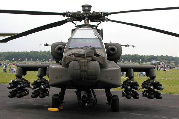 Detail Gambar Helikopter Apache Nomer 7