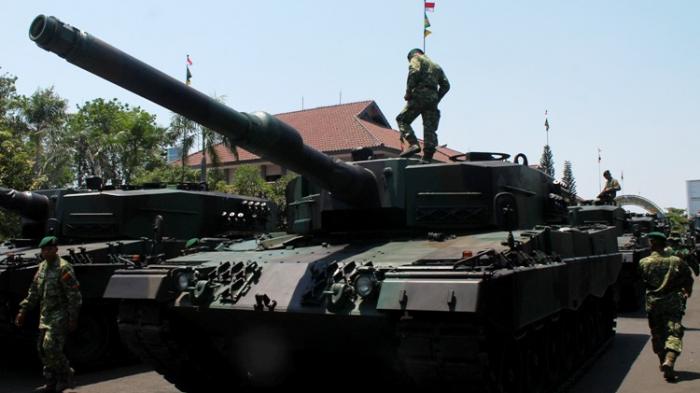 Detail Gambar Helikopter Apache Indonesia Leopard Tank Nomer 4