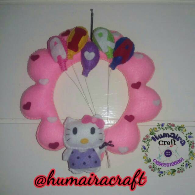 Detail Gambar Hello Kitty Pegang Bunga Nomer 14