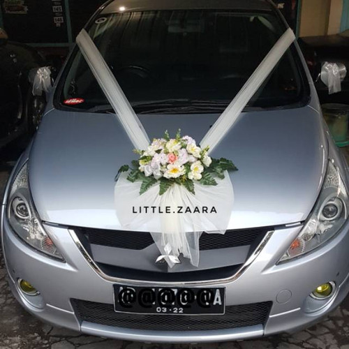 Detail Gambar Hiasan Bunga Di Mobil Pengantin Nomer 5