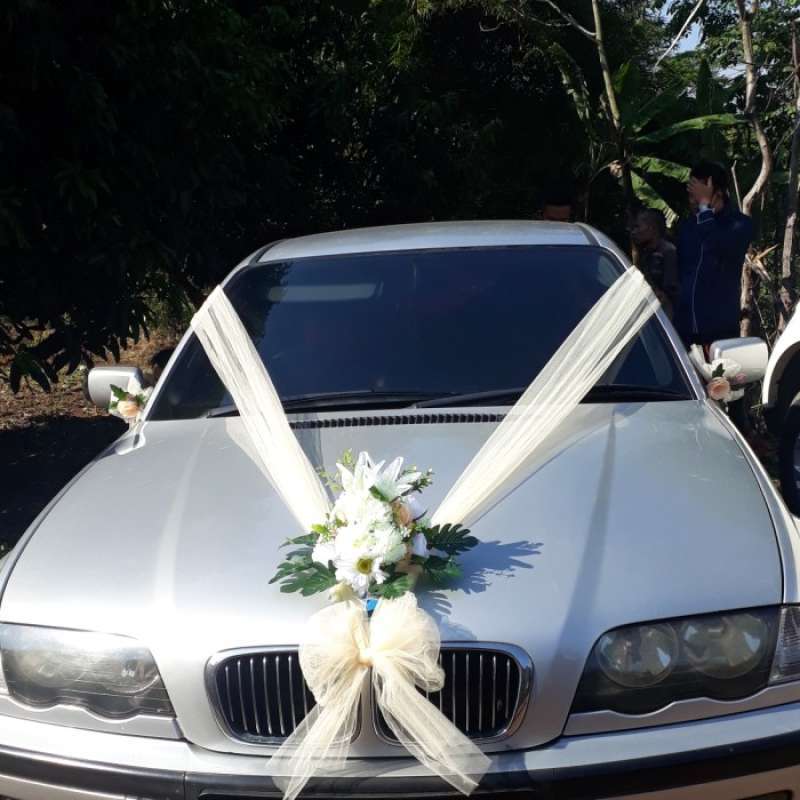 Detail Gambar Hiasan Mobil Pengantin Nomer 25