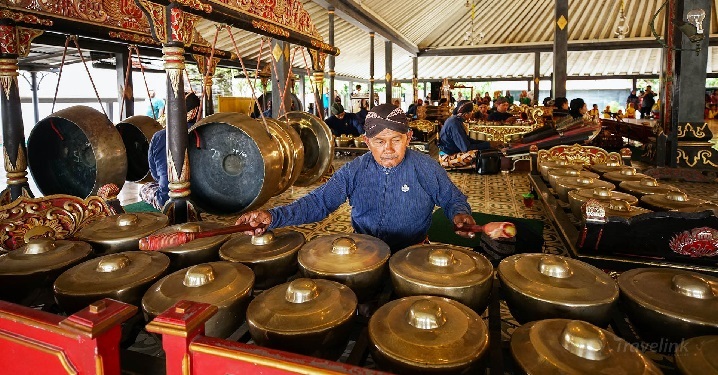 Detail Gambar Jenis Jenis Gamelan Bonang Dan Sebutkan Namanya Nomer 42