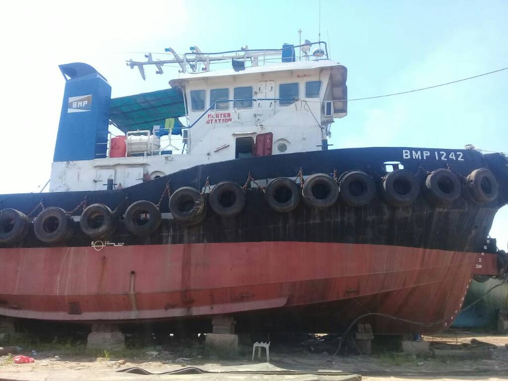 Detail Gambar Kapal Tugboat Nomer 20