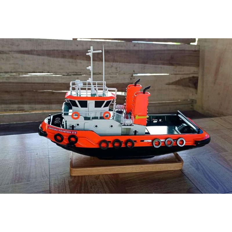 Detail Gambar Kapal Tugboat Nomer 6