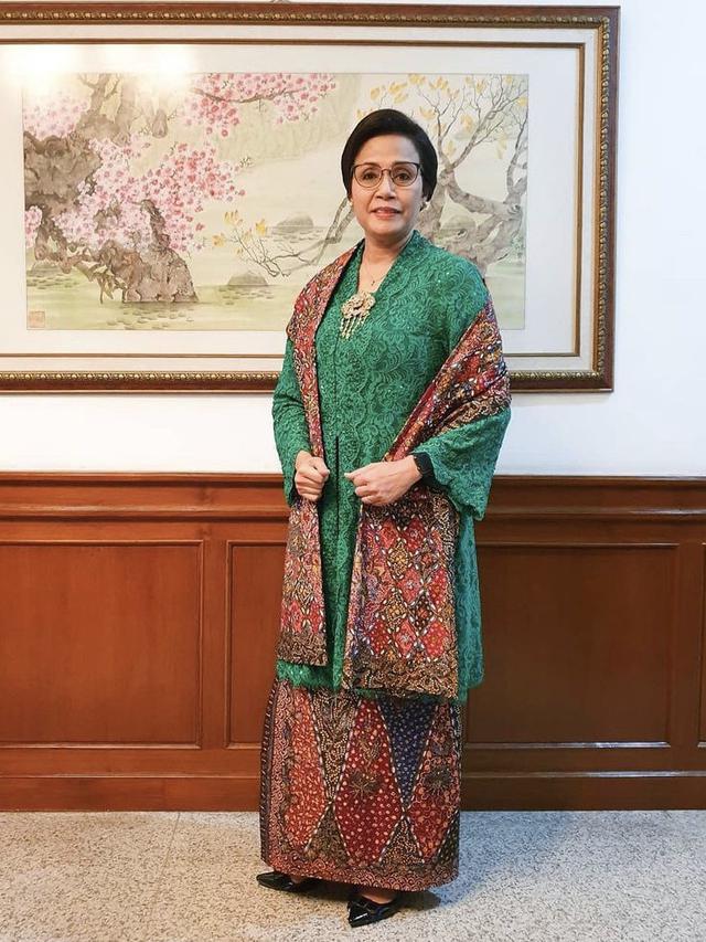 Detail Gambar Kebaya Ibu Ibu Gambar Kebaya Untuk Ibu Ibu Nomer 35