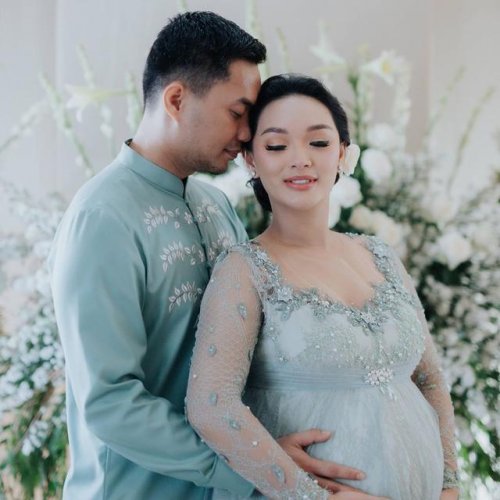 Detail Gambar Kebaya Ibu Ibu Gambar Kebaya Untuk Ibu Ibu Nomer 44