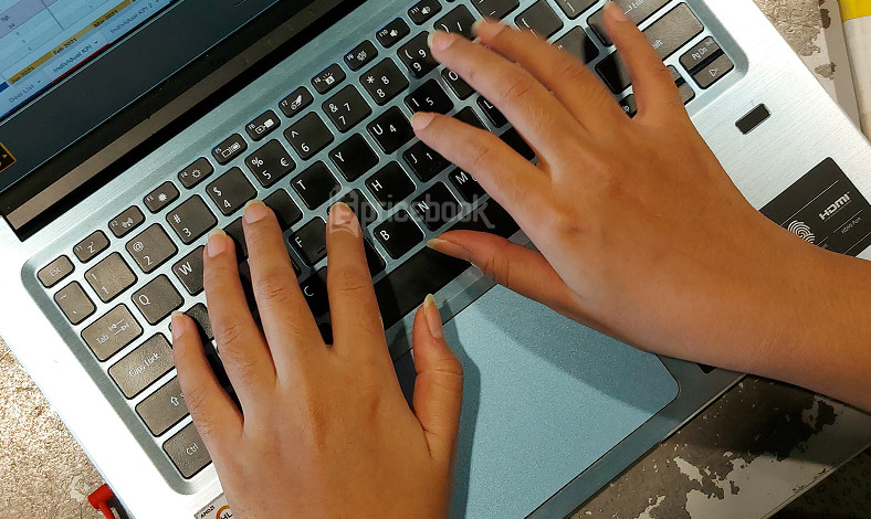 Detail Gambar Keyboard Komputer Untuk Pembelajaran Nomer 7