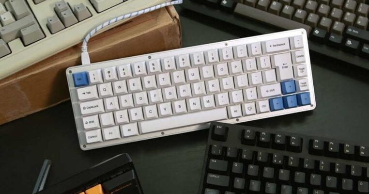 Detail Gambar Keyboard Komputer Yang Paling Bagus Dan Jelas Nomer 20