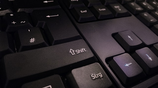 Detail Gambar Keyboard Komputer Yang Paling Bagus Dan Jelas Nomer 38