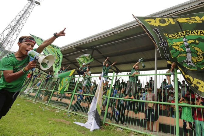 Detail Gambar Kreatif Persebaya Nomer 10