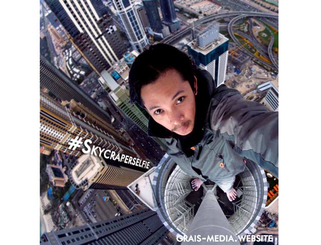 Detail Gambar Langit Gedung Manipulasi Selfie Nomer 2