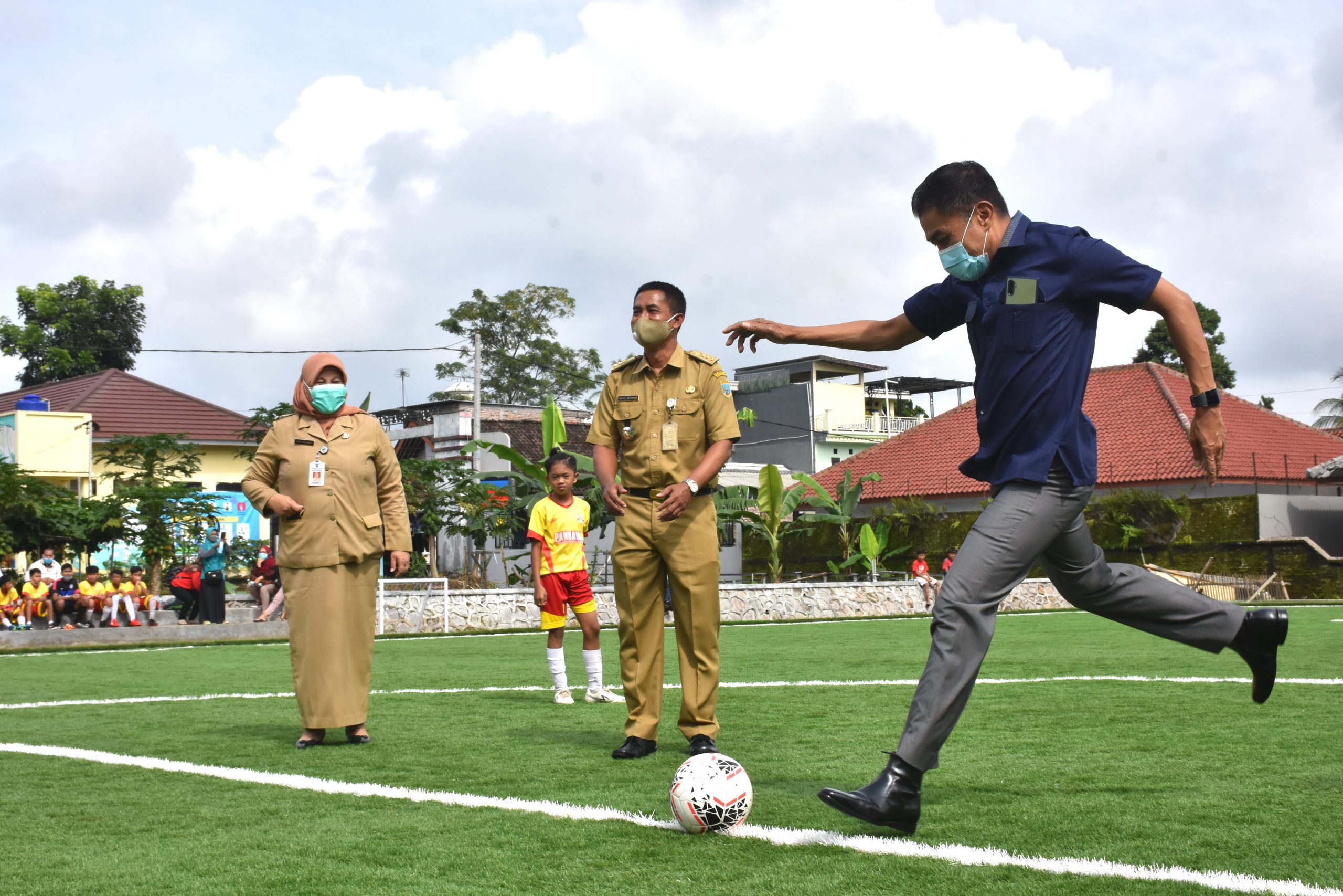 Detail Gambar Lapangan Bola Mini Nomer 24