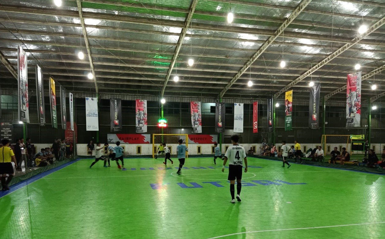 Detail Gambar Lapangan Futsal Gambar Lapangan Futsal Putih Nomer 24