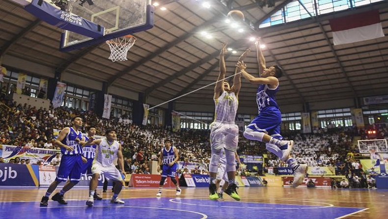 Detail Gambar Lapangan Futsal Gambar Modifikasi Warna Lapangan Basket Nomer 22