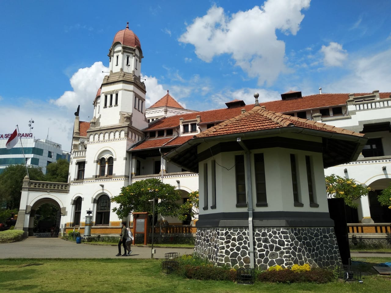 Detail Gambar Lawang Sewu Beserta Tulisan Semarangnya Nomer 31