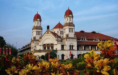 Detail Gambar Lawang Sewu Beserta Tulisan Semarangnya Nomer 7