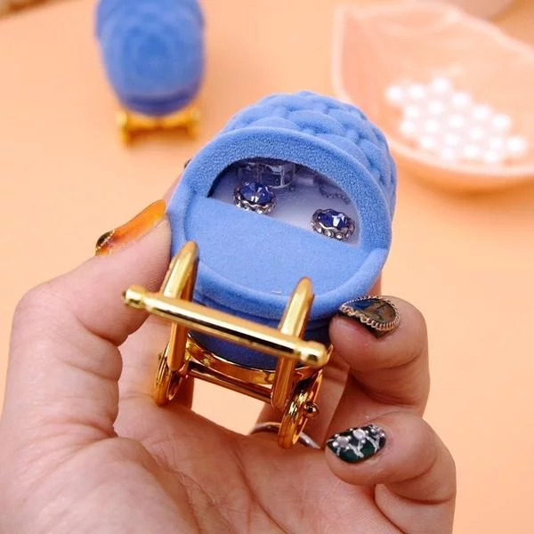 Detail Gambar Mainan Untuk Bayi Gambar Perhiasan Kalung Warna Biru Nomer 35