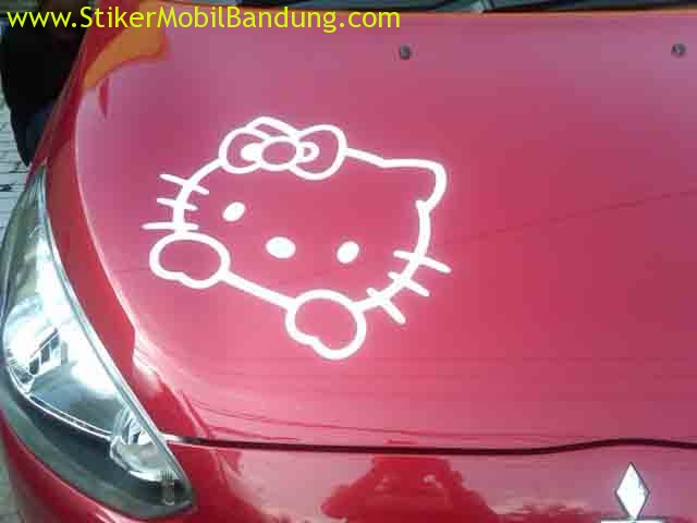 Detail Gambar Mobil Sedan Merah Skotlet Aneka Gambar Stiker Hello Kitty Nomer 21