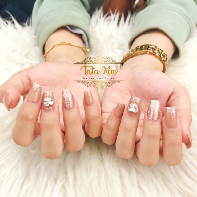 Detail Gambar Nail Art Kuku Tangan Nomer 18