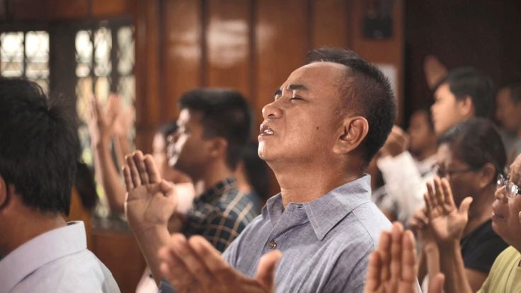 Detail Gambar Orang Berdoa Kristen Untuk Mewarnai Nomer 25
