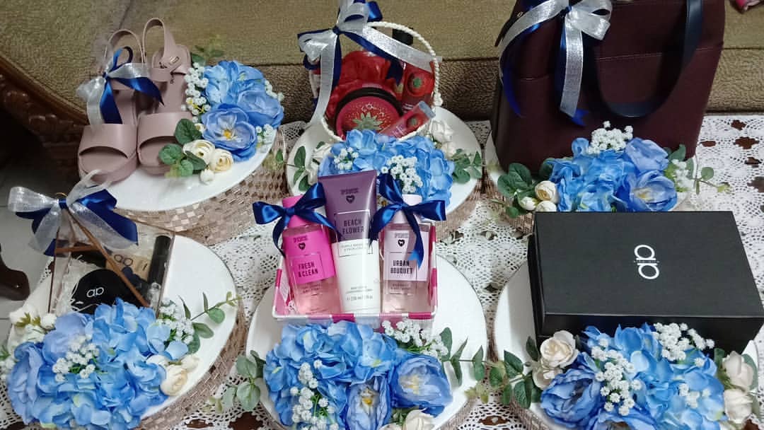 Gambar Orang Bertunang Gambar Hantaran Untuk Pihak Lelai - KibrisPDR