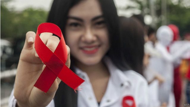 Detail Gambar Orang Kena Hiv Aids Nomer 15