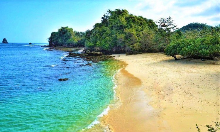 Detail Gambar Pantai Dan Pulau Bersih Nomer 12