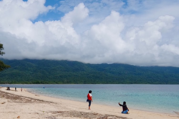 Detail Gambar Pantai Dan Pulau Sorong Nomer 45